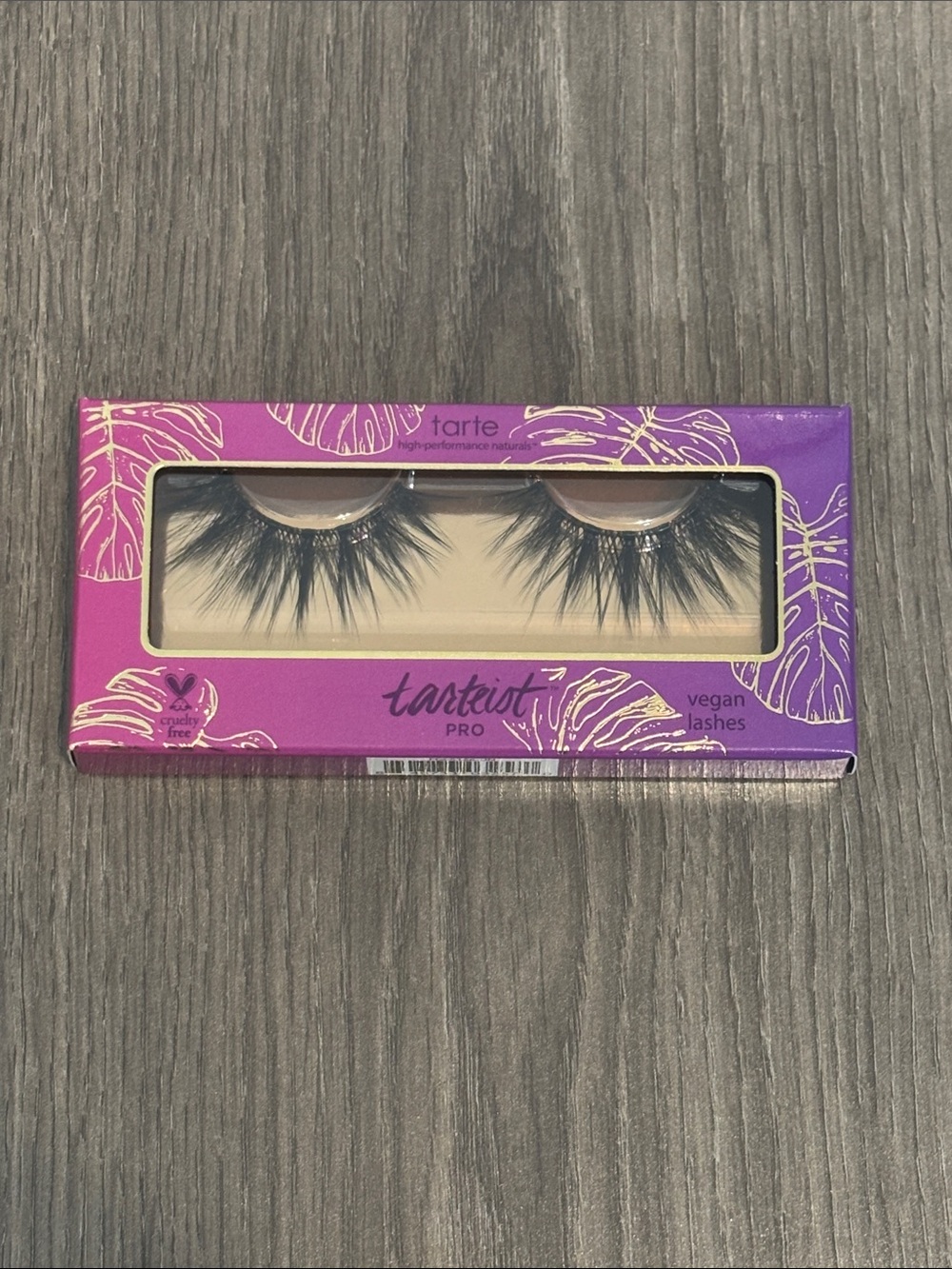 Tarte dramatic black vegan false lashes